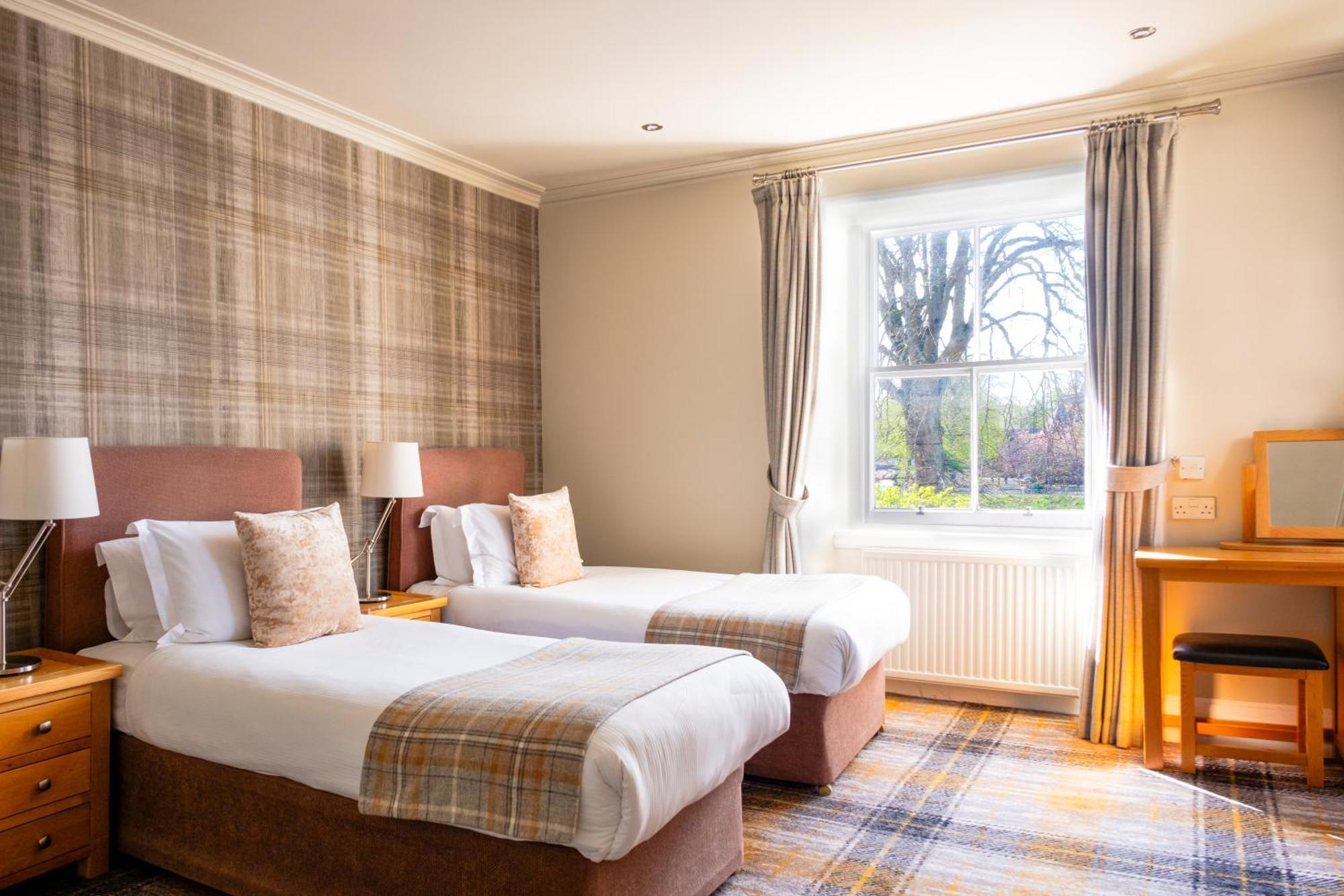 Glen Mhor Hotel At Uile-Bheist 'Brewstillery' Inverness Kültér fotó